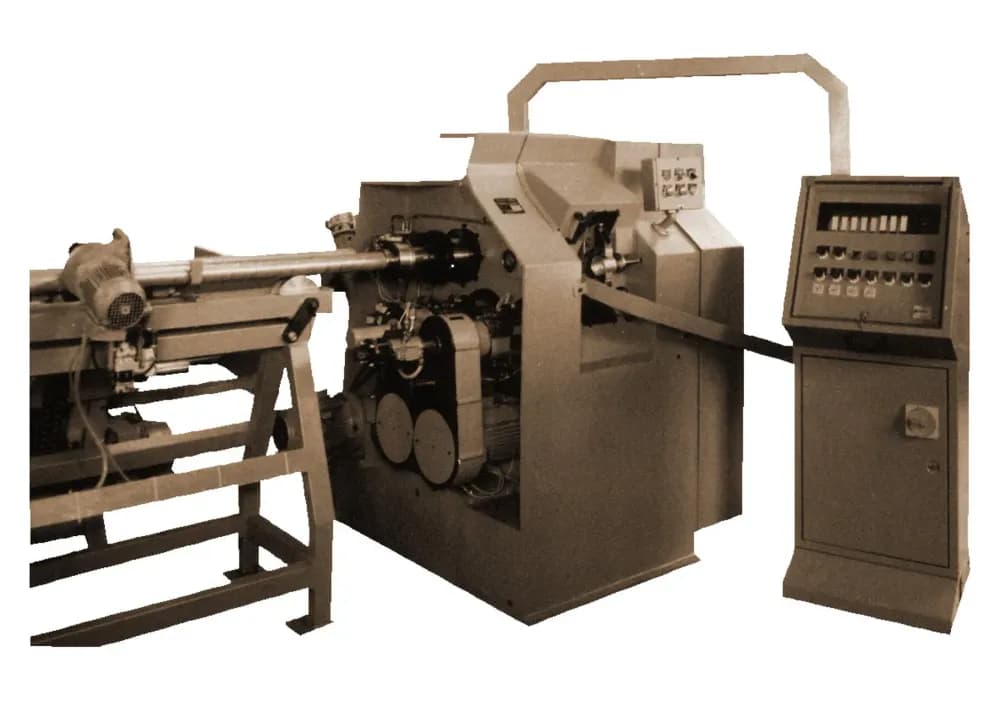 macchina-picchi-lavorazione-tubi